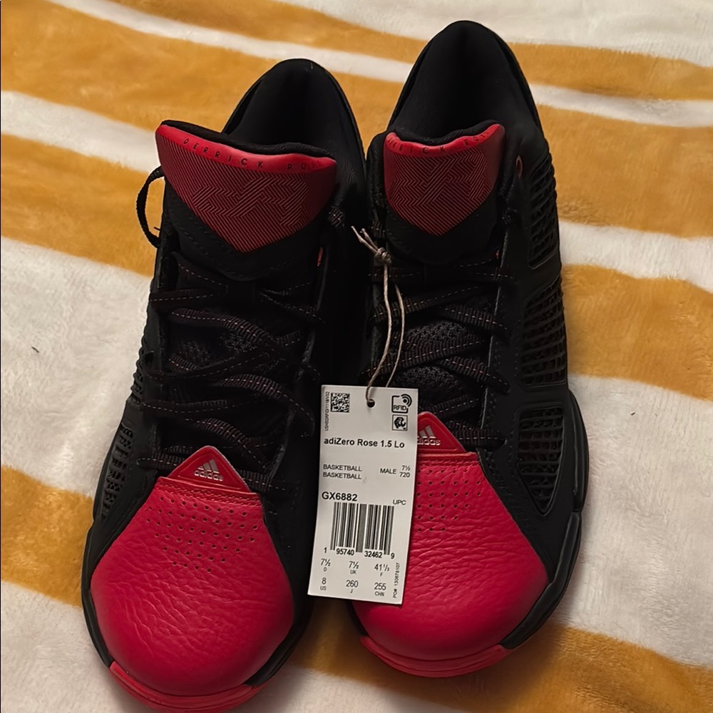 Adidas AdiZero Rose 1.5 Lo Men's Black and Red Basketball Shoes.